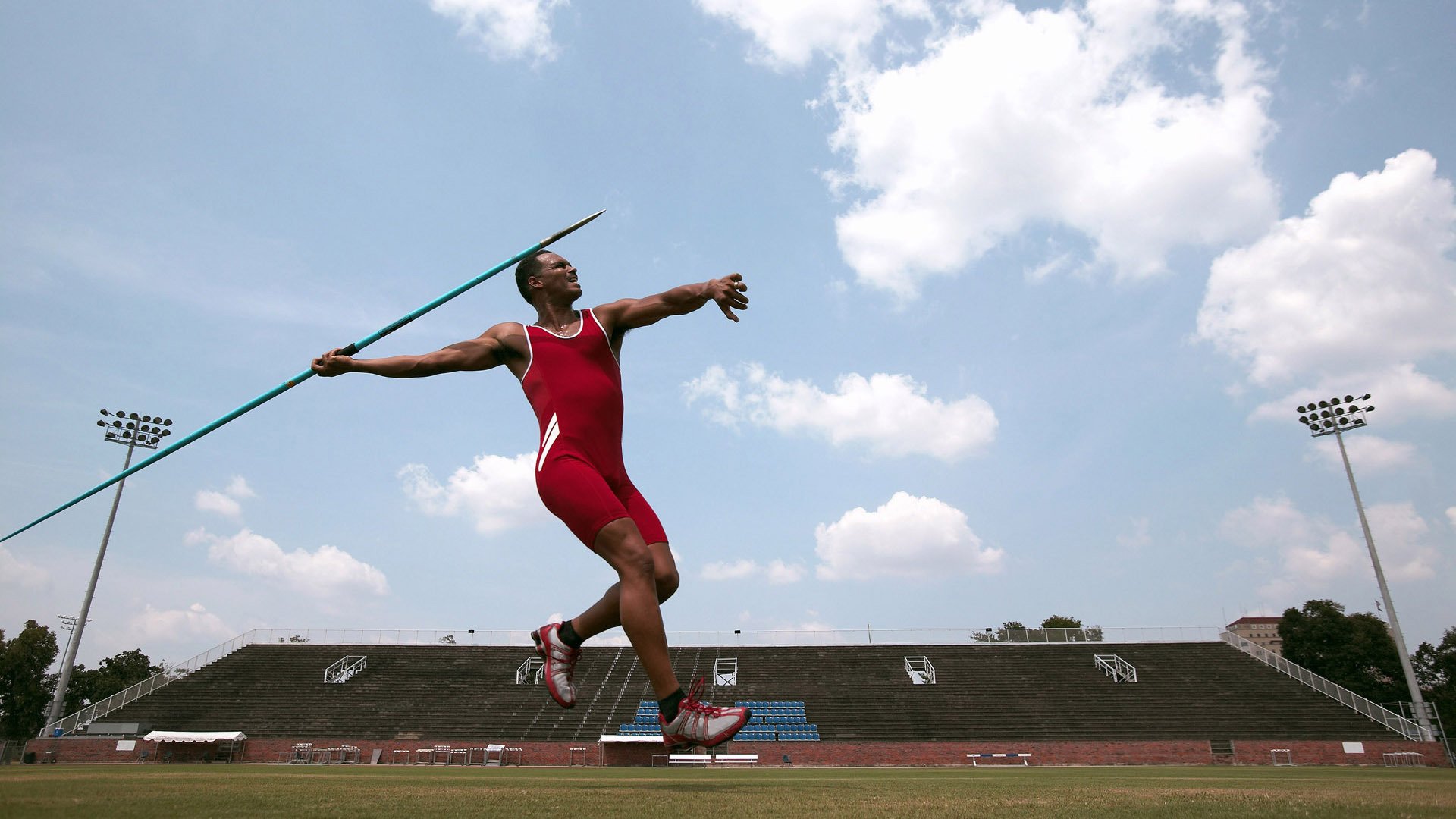 中国青少年足球裁判员上岗率逐年提升，规范化水平不断增强，足球裁判员等级考试